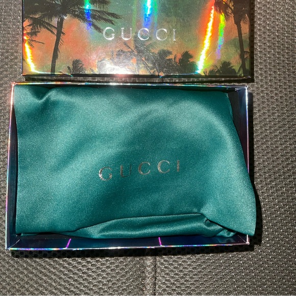 SOLD…SOLD…..GUCCI Ophidia GG Web Flora Card Case Wallet -Red Leather - Picture 2 of 6